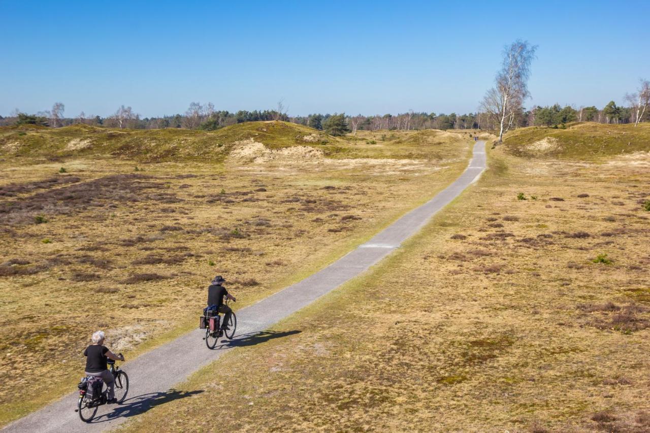 4P Chalet Tolve Met 4 Fietsen Vlakbij Natuurgebieden Drents Friese Wold, Fochteloerveen En Gevangenisdorp Veenhuizen Oosterwolde  Exteriör bild