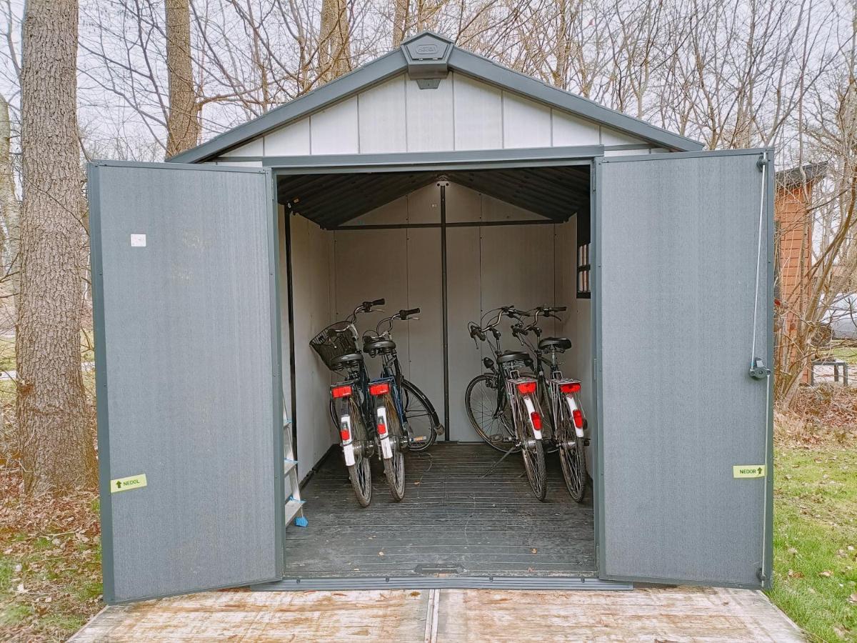 4P Chalet Tolve Met 4 Fietsen Vlakbij Natuurgebieden Drents Friese Wold, Fochteloerveen En Gevangenisdorp Veenhuizen Oosterwolde  Exteriör bild